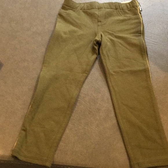 CAT AND JACK PANTS GREEN COLOR - Picture 1 of 8